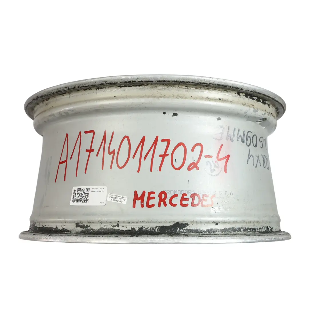 Jante Arrière Alliage Argent 18" 8,5J ET:30 pour Mercedes R171 C209 AMG à propos du numéro de pièce A1714011702 Mercedes R171 C209 AMG Jante Arrière Alliage Argent 18" 8,5J ET:30 - SKU A1714011702-4 - Numéro de pièce A1714011702