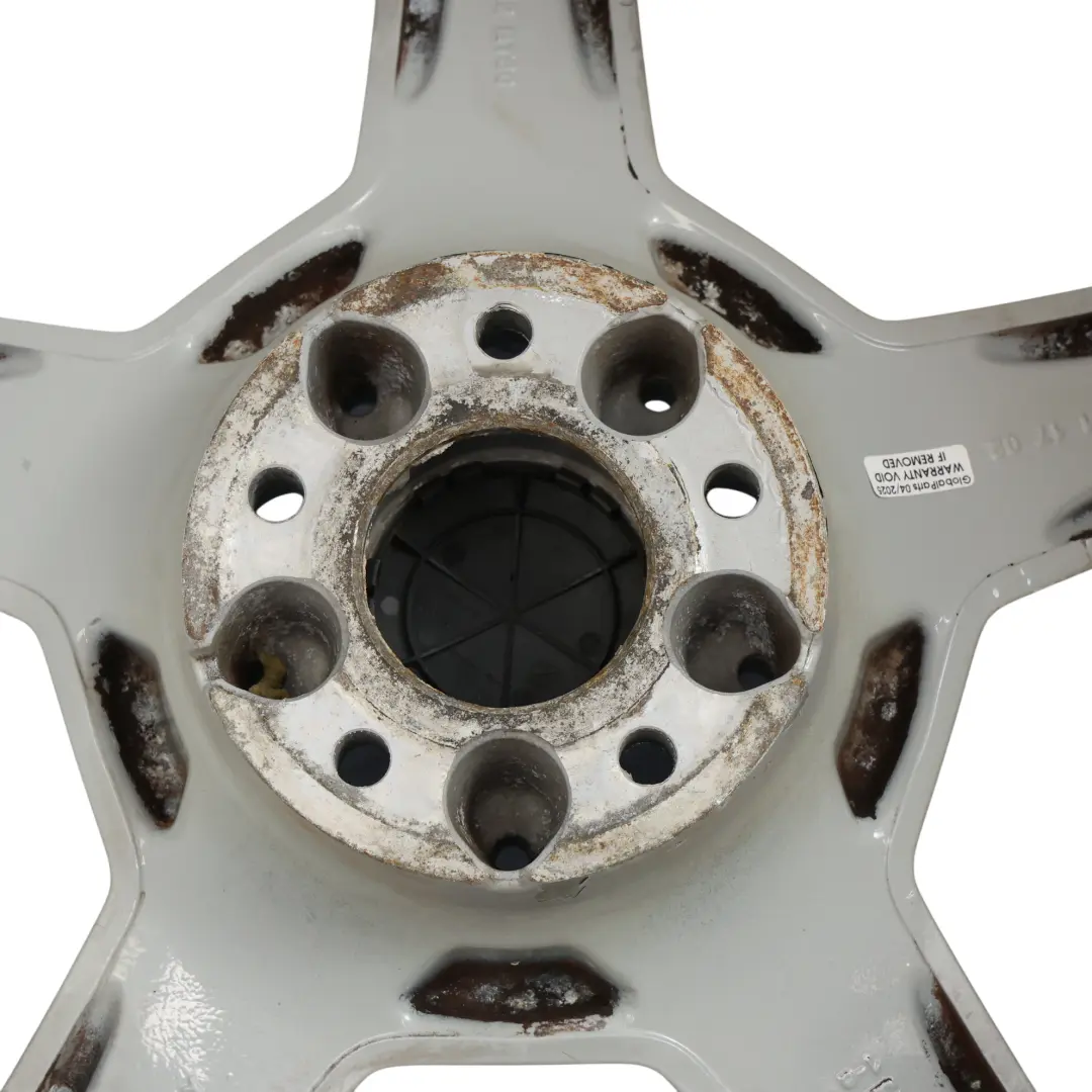 Cerchio Posteriore Argento 18" 8,5J ET:30 per Mercedes R171 C209 AMG con numero di parte A1714011702 Mercedes R171 C209 AMG Cerchio Posteriore Argento 18" 8,5J ET:30 - SKU A1714011702-4 - Numero di parte A1714011702