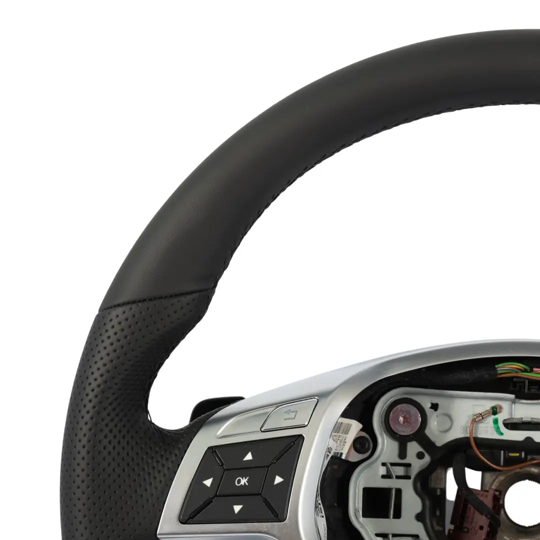  Volant Mercedes W204 W212 W218 NEUF Cuir Noir Sport Palettes Changement Vitesse - SKU A1724602703-3 - Numéro de pièce A1724602703