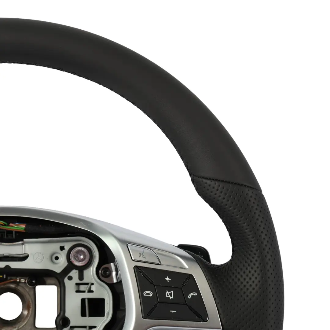  Volant Mercedes W204 W212 W218 NEUF Cuir Noir Sport Palettes Changement Vitesse - SKU A1724602703-3 - Numéro de pièce A1724602703