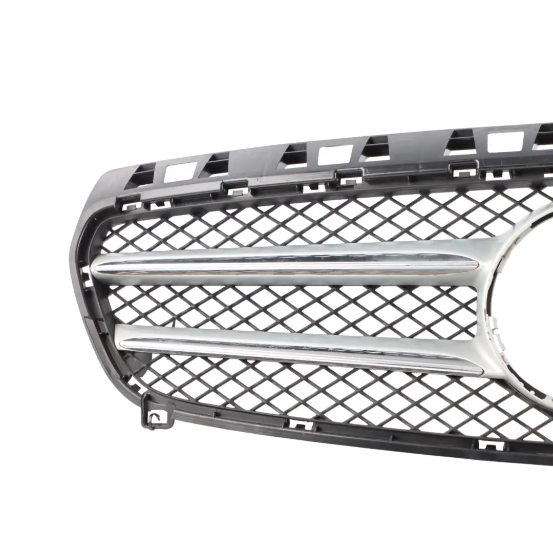 Radiador Rejilla Capó Delantero Capó Viga Panel Cromo para Mercedes W176 con número de pieza A1768880260 Mercedes W176 Radiador Rejilla Capó Delantero Capó Viga Panel Cromo - SKU A1768880260 - Número de pieza A1768880260