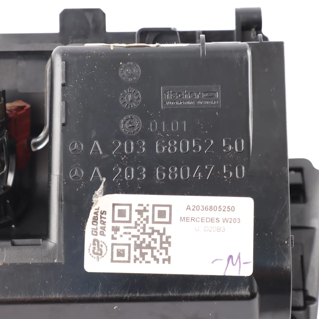 Cenicero Consola Central Delantera Cenicero para Mercedes CL203 W203 con número de pieza A2036805250 Mercedes CL203 W203 Cenicero Consola Central Delantera Cenicero - SKU A2036805250 - Número de pieza A2036805250