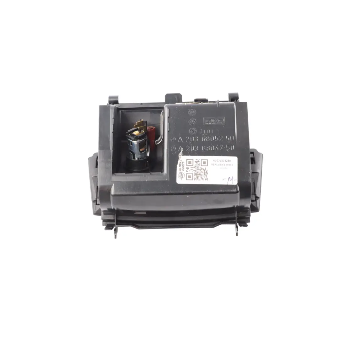 Console Centrale Anteriore Posacenere per Mercedes CL203 W203 con numero di parte A2036805250 Mercedes CL203 W203 Console Centrale Anteriore Posacenere - SKU A2036805250 - Numero di parte A2036805250