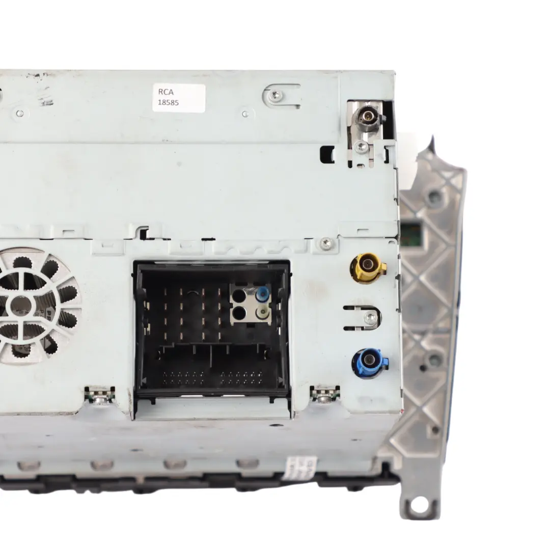 Mercedes W203 Radioodtwarzacz Audio CD Nawigacja Satelitarna - SKU A2038703589 - Numer Części A2038703589