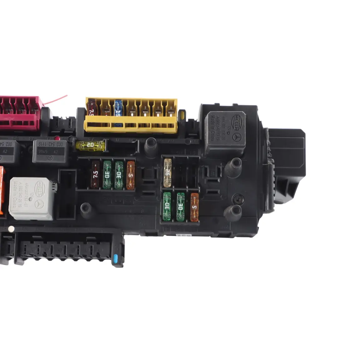 Mercedes W204 SAM Módulo Unidad Control Caja Fusibles Relé Trasero - SKU A2049060105-1 - Número de pieza A2049060105