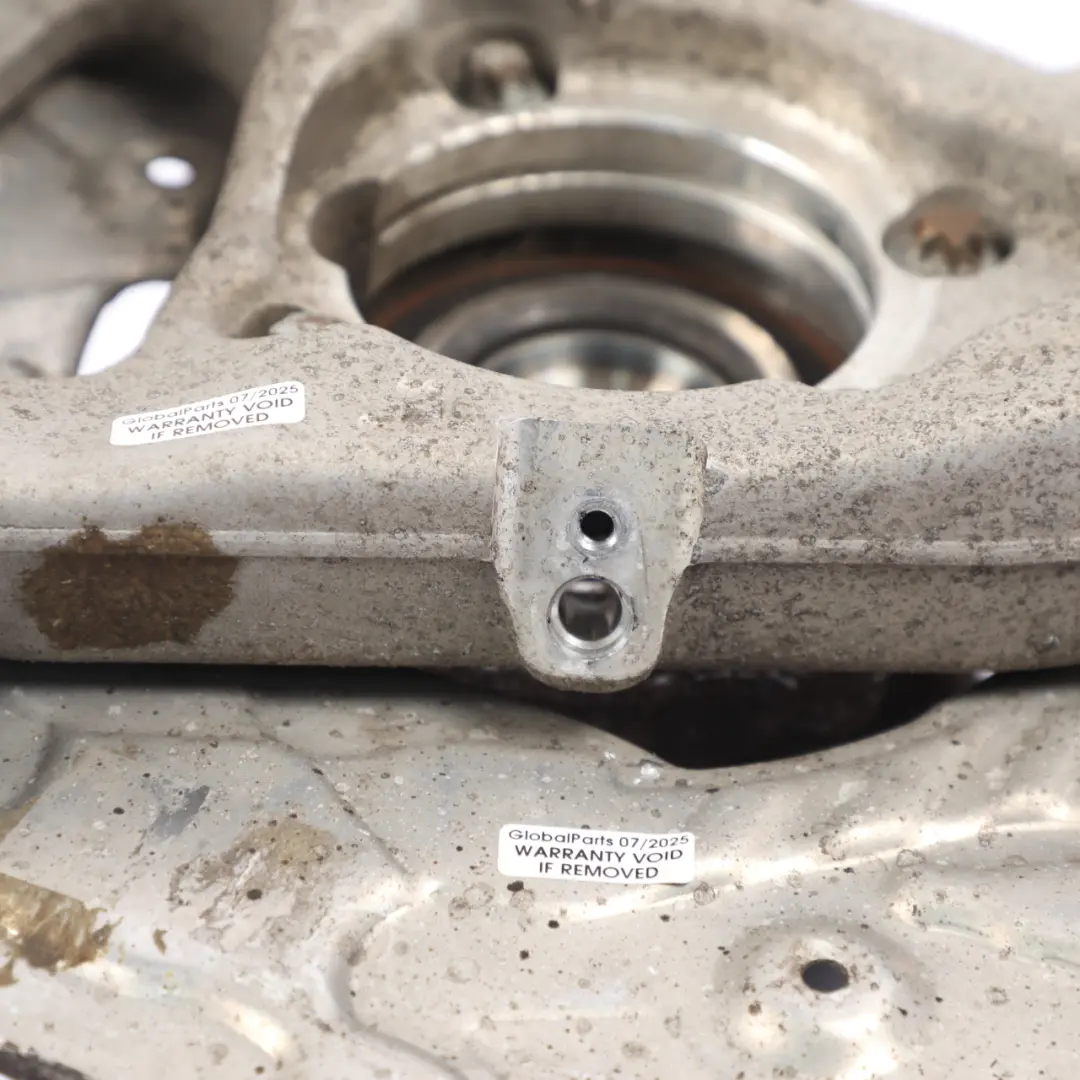 Zwrotnica Piasta Koła Przód Lewy do Mercedes W205 W213 o numerze A2053326500 Mercedes W205 W213 Zwrotnica Piasta Koła Przód Lewy - SKU A2053326500 - Numer Części A2053326500