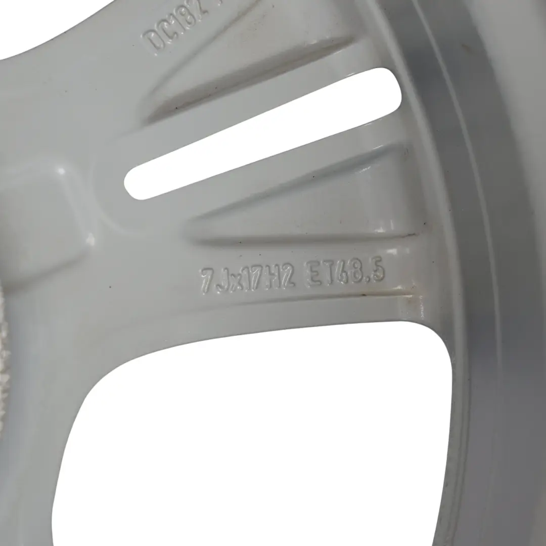 Argento Cerchio in lega 5 doppie razze 17" 7J ET:48,5 per Mercedes W205 con numero di parte A2054014300 Mercedes W205 Argento Cerchio in lega 5 doppie razze 17" 7J ET:48,5 - SKU A2054014300-1 - Numero di parte A2054014300