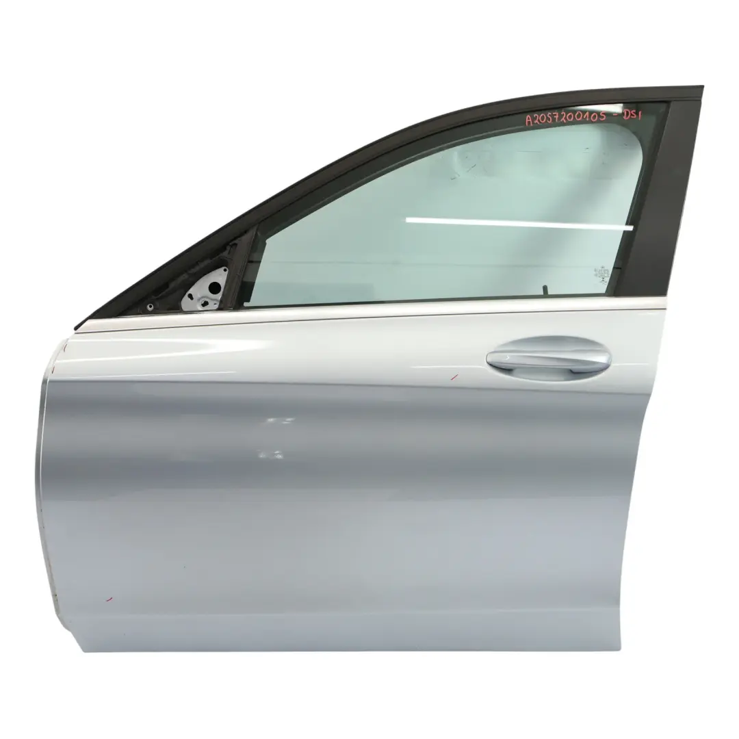 Mercedes W205 Porte Avant Gauche Diamond Silver Metallic Argent - 988 - SKU A2057200105-DSI - Numéro de pièce A2057200105