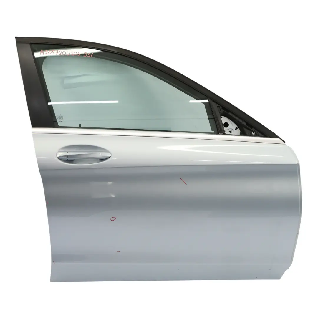 Porta Anteriore Destra Diamond Silver Metallic - 988 per Mercedes W205 con numero di parte A2057200205 Mercedes W205 Porta Anteriore Destra Diamond Silver Metallic - 988 - SKU A2057200205-DSI - Numero di parte A2057200205