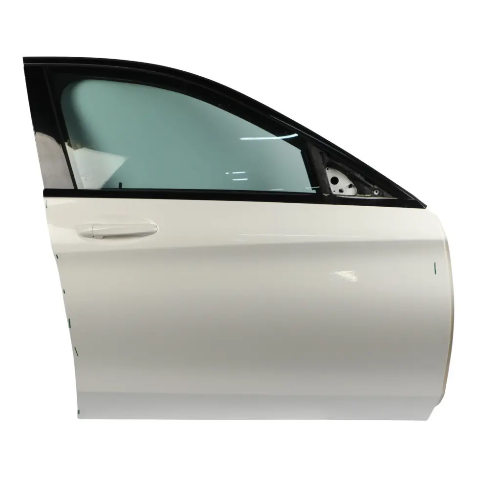 Mercedes W205 Puerta Delantera Derecha Blanco Polar - 149 - SKU A2057200205-POL - Número de pieza A2057200205
