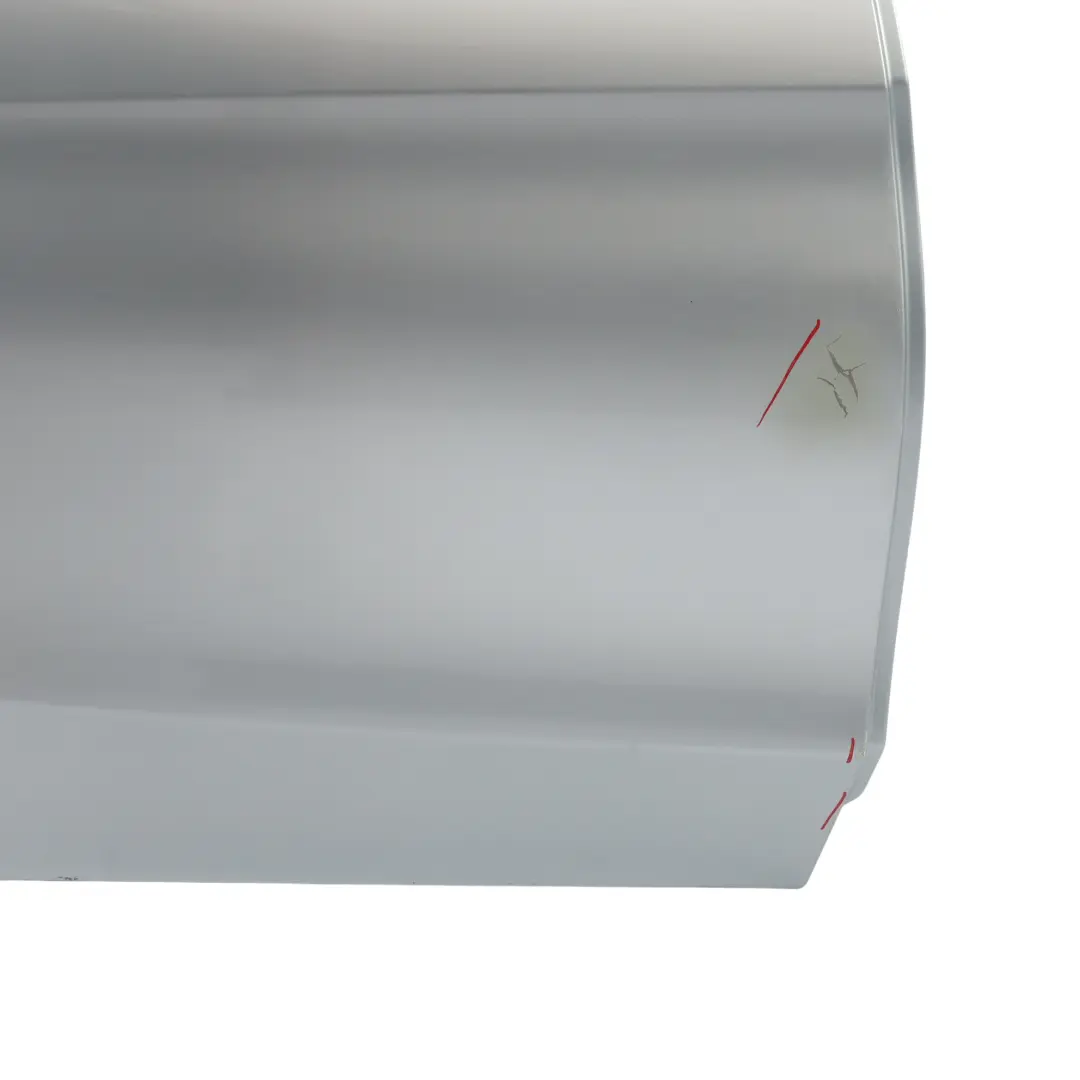 Porta Posteriore Destra Diamond Silver Metallic - 988 per Mercedes S205 con numero di parte A2057300405 Mercedes S205 Porta Posteriore Destra Diamond Silver Metallic - 988 - SKU A2057300405-DSI1 - Numero di parte A2057300405