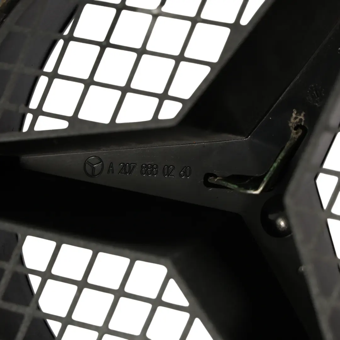 W207 A207 C207 AMG Grille Front Cover Hood Bonnet Grille A2078880283 to Mercedes with Part number A2078800283 Mercedes W207 A207 C207 AMG Grille Front Cover Hood Bonnet Grille A2078880283 - SKU A2078800283 - Part number A2078800283
