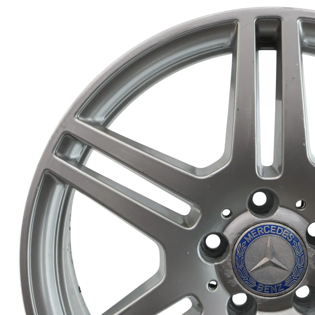 Eje Trasero Plata Llanta De Aleacion 18 "ET: 54 9J para Mercedes W212 con número de pieza A2124012402 Mercedes W212 Eje Trasero Plata Llanta De Aleacion 18 "ET: 54 9J - SKU A2124012402-1 - Número de pieza A2124012402