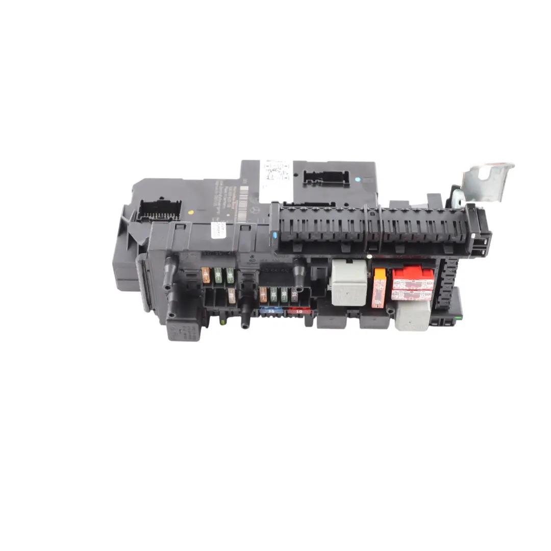 Scatola Fusibili Centralina Modulo SAM Relè per Mercedes W212 con numero di parte A2129004001 Mercedes W212 Scatola Fusibili Centralina Modulo SAM Relè - SKU A2129004001 - Numero di parte A2129004001