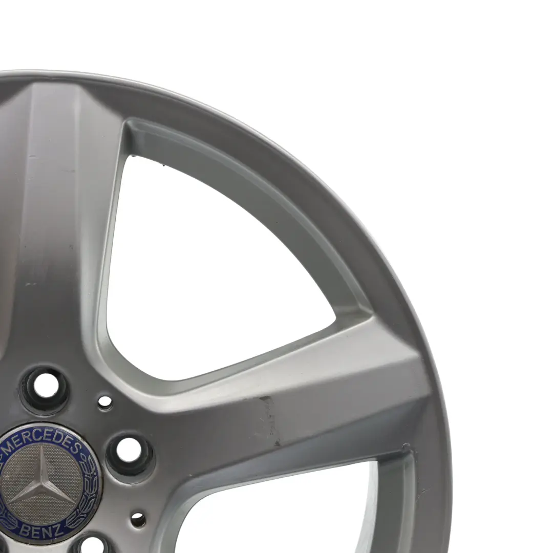 W218 Silberne Leichtmetallfelge 18" 8,5J ET:34 5-Speichen für Mercedes mit Teilenummer A2184010102 Mercedes W218 Silberne Leichtmetallfelge 18" 8,5J ET:34 5-Speichen - SKU A2184010102-2 - Teilenummer A2184010102