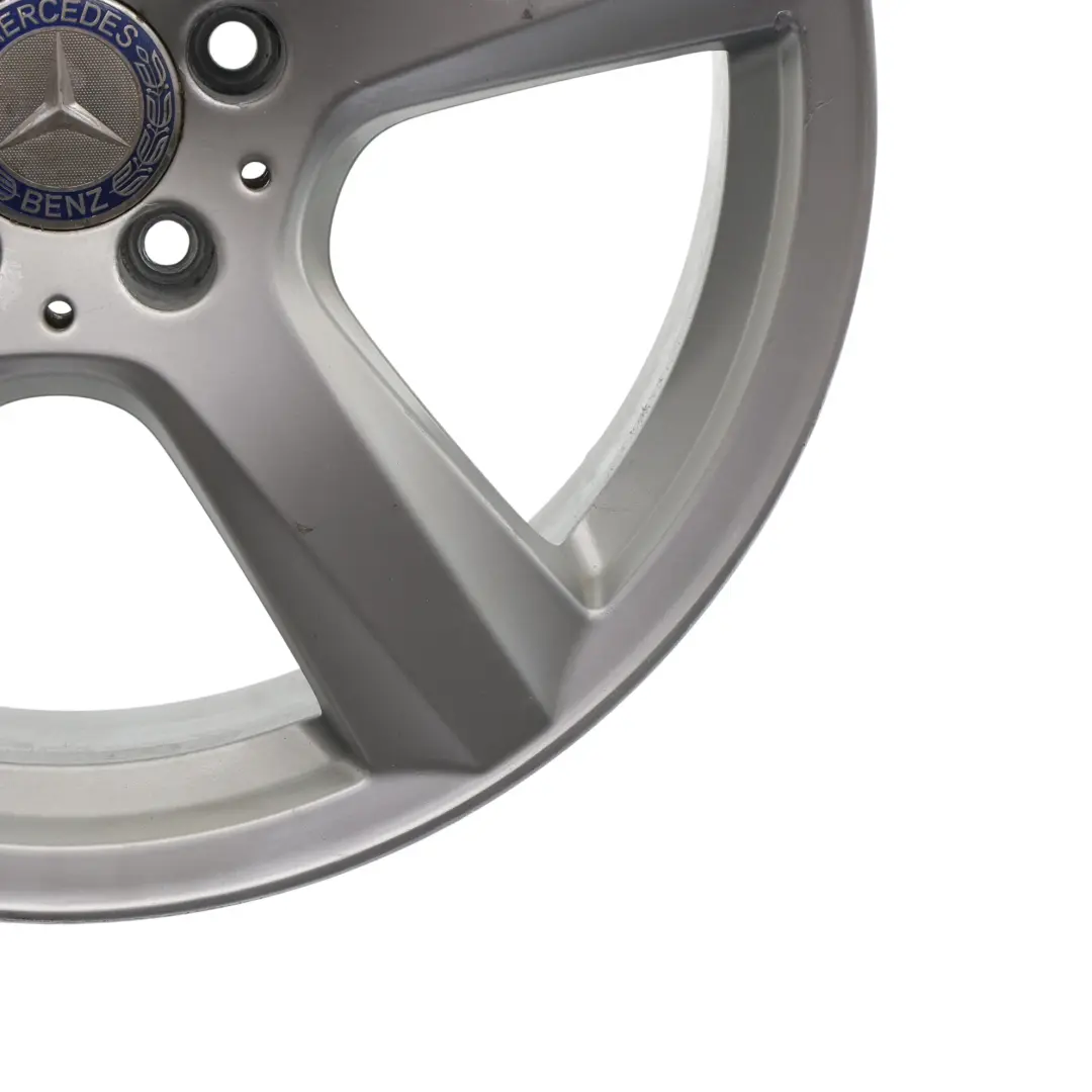 W218 Srebrna Felga Aluminiowa 18" 8,5J ET:34 do Mercedes o numerze A2184010102 Mercedes W218 Srebrna Felga Aluminiowa 18" 8,5J ET:34 - SKU A2184010102-2 - Numer Części A2184010102