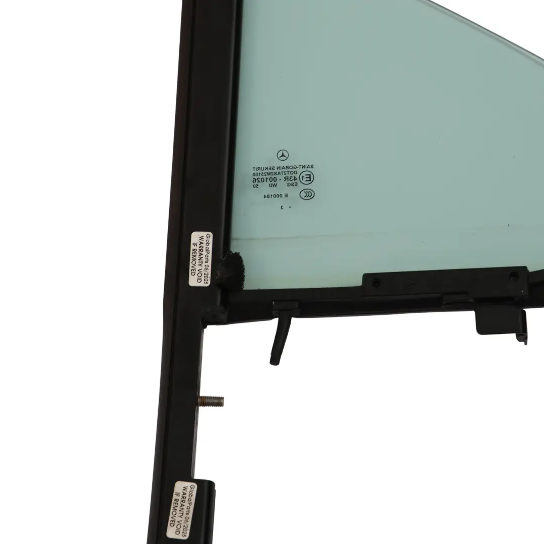 Vetro Laterale Fisso Posteriore Destro ESG per Mercedes C218 con numero di parte A2187300255 Mercedes C218 Vetro Laterale Fisso Posteriore Destro ESG - SKU A2187300255 - Numero di parte A2187300255