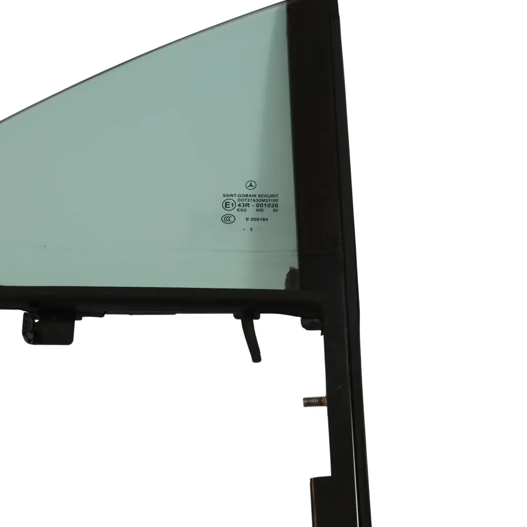 Seitenfenster Festverglasung Hinten Rechts ESG für Mercedes C218 mit Teilenummer A2187300255 Mercedes C218 Seitenfenster Festverglasung Hinten Rechts ESG - SKU A2187300255 - Teilenummer A2187300255
