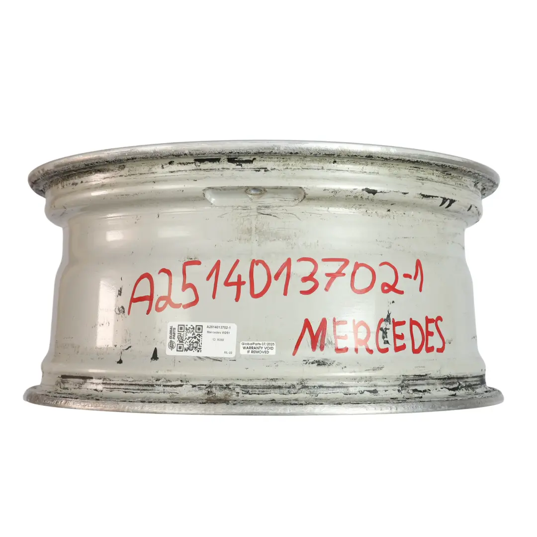 Cerchio In Lega Argento 18" 8J ET:67 10 Razze per Mercedes W251 con numero di parte A2514013702 Mercedes W251 Cerchio In Lega Argento 18" 8J ET:67 10 Razze - SKU A2514013702-1 - Numero di parte A2514013702
