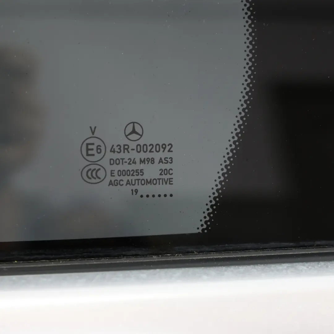 Mercedes X253 Porte Arrière Gauche Obsidian Black Metallic Noir - 197 - SKU A2537307304-OB - Numéro de pièce A2537307304