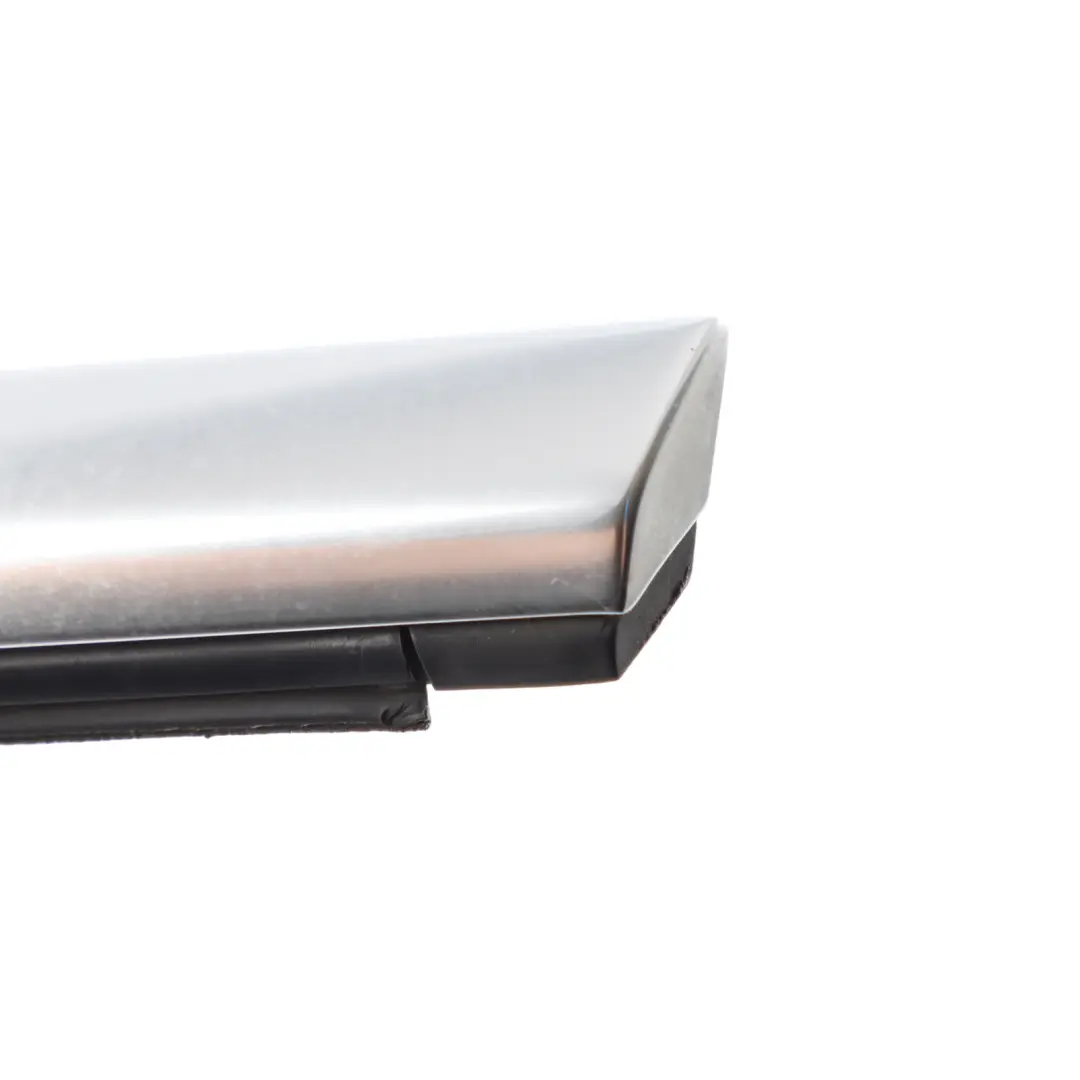 X256 Puerta Junta Burlete Burlete Trasero Derecho para Mercedes con número de pieza A2537308604 Mercedes X256 Puerta Junta Burlete Burlete Trasero Derecho - SKU A2537308604 - Número de pieza A2537308604