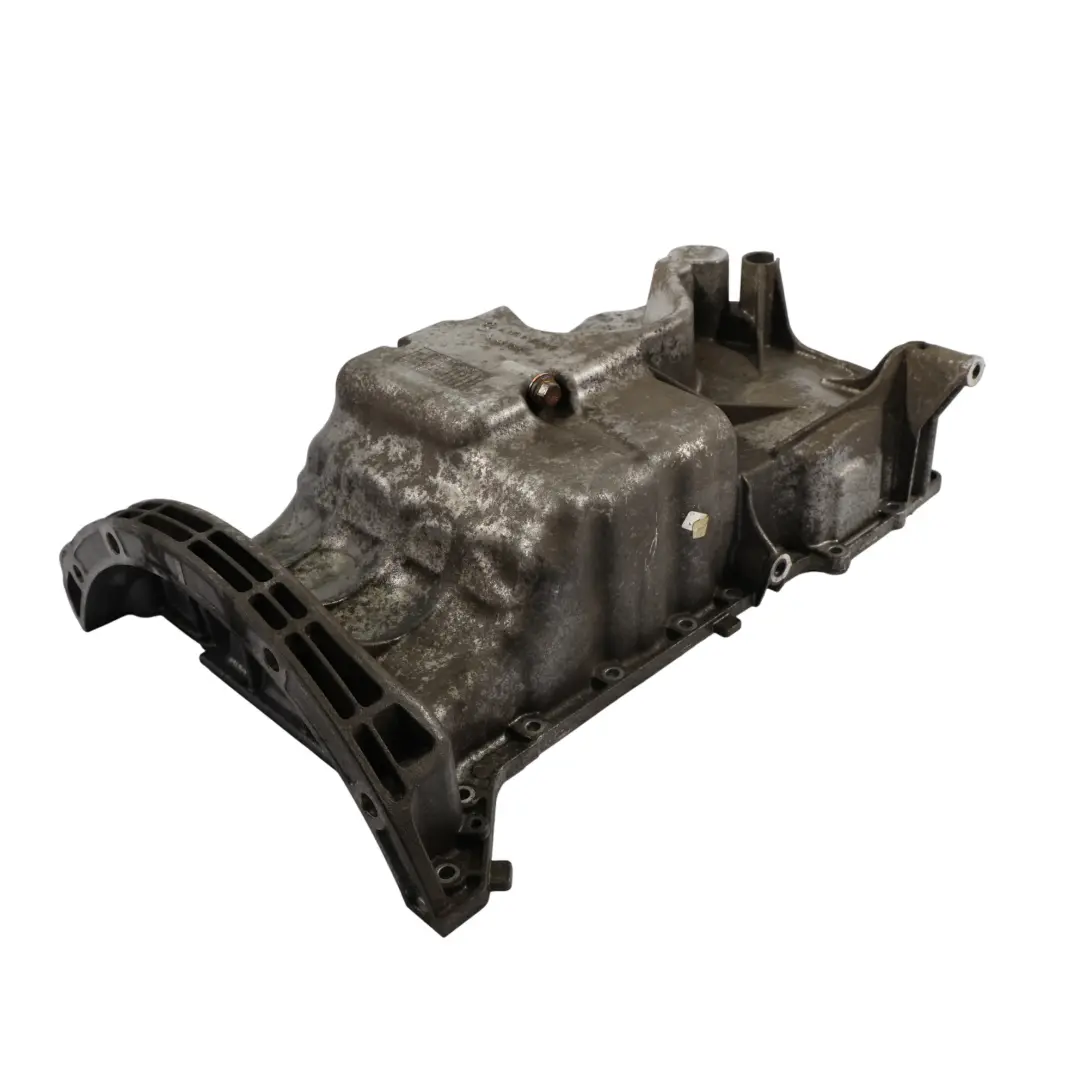 A180 1.6 M270 Benzinmotor Untere Ölwanne A2700140000 für Mercedes W176 mit Teilenummer A2700100113 Mercedes W176 A180 1.6 M270 Benzinmotor Untere Ölwanne A2700140000 - SKU A2700100113 - Teilenummer A2700100113