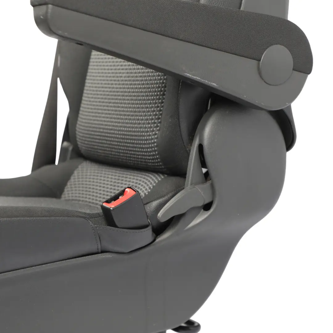 Rücksitze Dreisitzer Sitzbank Links Teil Stoff Mixto für Mercedes Vito W639 mit Teilenummer A6399509605 Mercedes Vito W639 Rücksitze Dreisitzer Sitzbank Links Teil Stoff Mixto - SKU A6399509605-1 - Teilenummer A6399509605