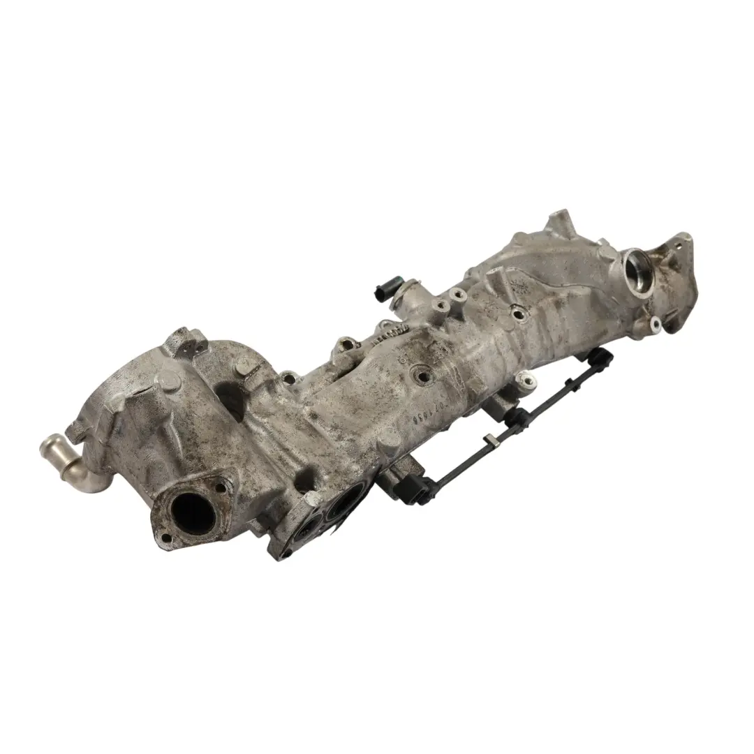 Einlass Krümmer Links Krümmer OM642 Diesel V6 Motor für Mercedes W204 mit Teilenummer A6420907037 Mercedes W204 Einlass Krümmer Links Krümmer OM642 Diesel V6 Motor - SKU A6420907037 - Teilenummer A6420907037