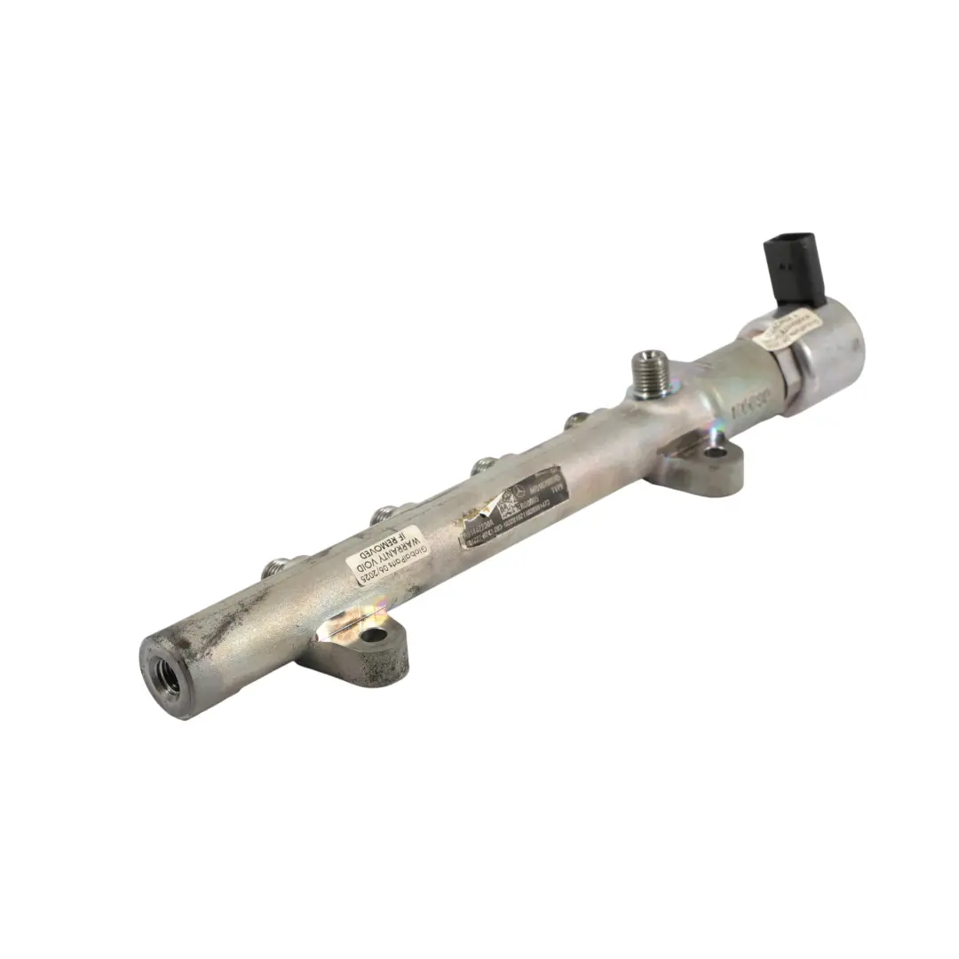 Einspritz Leiste Hoch Druck Kraftstoff Verteiler OM651 für Mercedes W204 W212 mit Teilenummer A6510700595 Mercedes W204 W212 Einspritz Leiste Hoch Druck Kraftstoff Verteiler OM651 - SKU A6510700595-1 - Teilenummer A6510700595