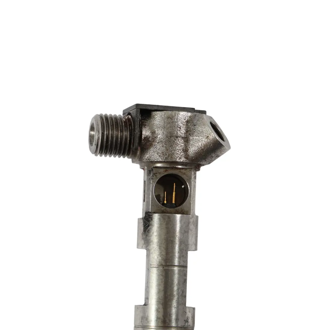 Mercedes W204 W212 W906 Fuel Injector Nozzle Diesel OM651 - SKU A6510704987-1 - Part number A6510704987