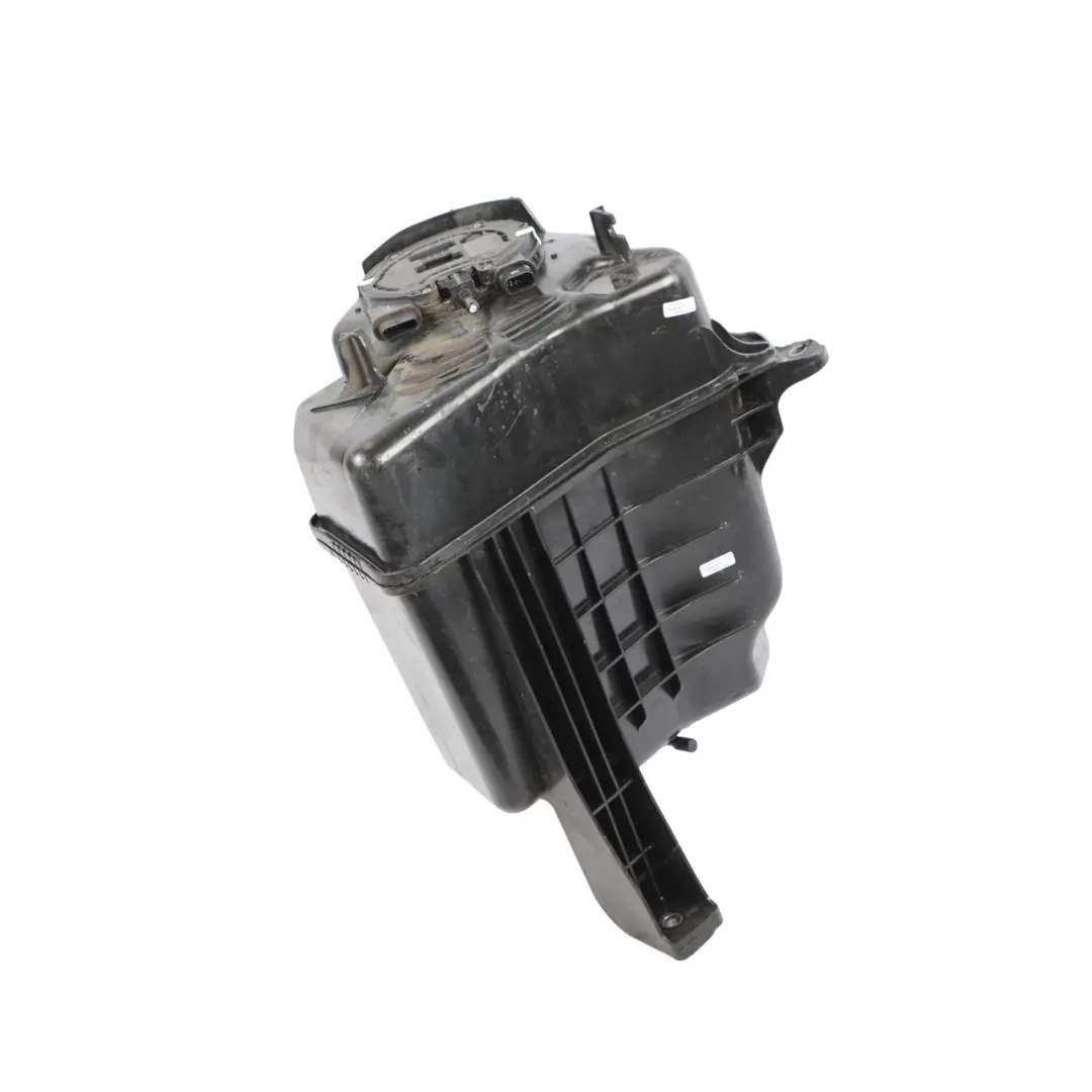 W907 OM654 Adblue Storage Tank Bottle to Mercedes Sprinter with Part number A9104702401 Mercedes Sprinter W907 OM654 Adblue Storage Tank Bottle - SKU A9104702401 - Part number A9104702401