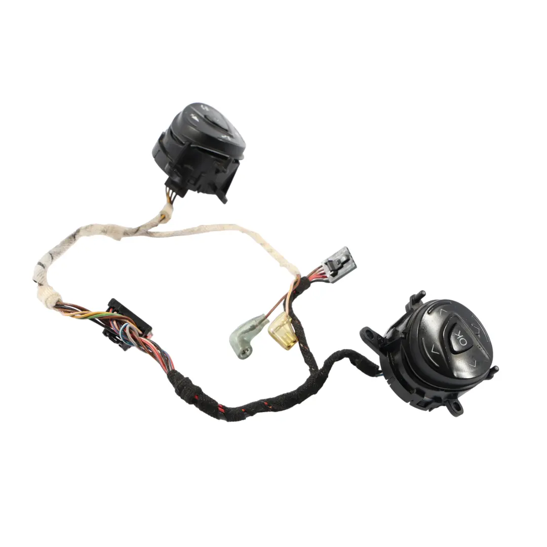 Mk8 Set Di Pulsanti Dell'Interruttore Multifunzione Del Volante per Ford Transit con numero di parte AM5T-14K147-AA Ford Transit Mk8 Set Di Pulsanti Dell'Interruttore Multifunzione Del Volante - SKU AM5T-14K147-AA - Numero di parte AM5T-14K147-AA