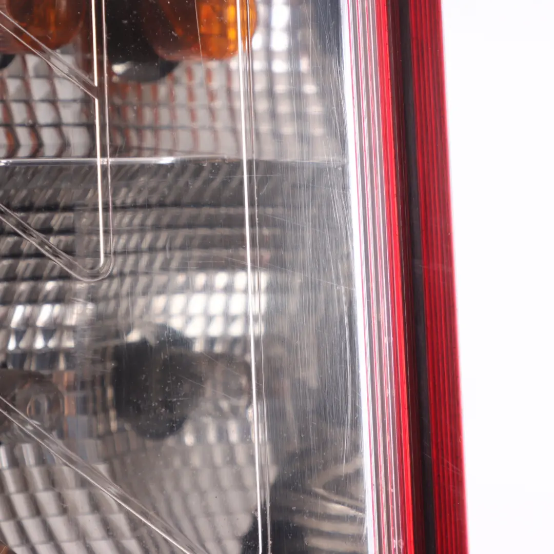 Mk2 II Fanale Posteriore Sinistro DT11-13405-AD per Ford Transit Connect con numero di parte DT1113405AD Ford Transit Connect Mk2 II Fanale Posteriore Sinistro DT11-13405-AD - SKU DT1113405AD - Numero di parte DT1113405AD