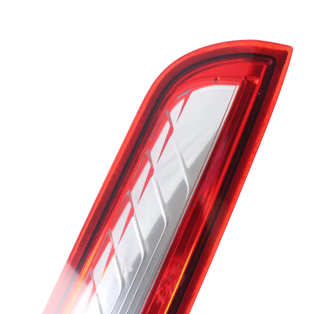 Lampa Tylna Lewy Tył do Ford Transit Connect o numerze DT1113A603AD Ford Transit Connect Lampa Tylna Lewy Tył - SKU DT1113A603AD - Numer Części DT1113A603AD