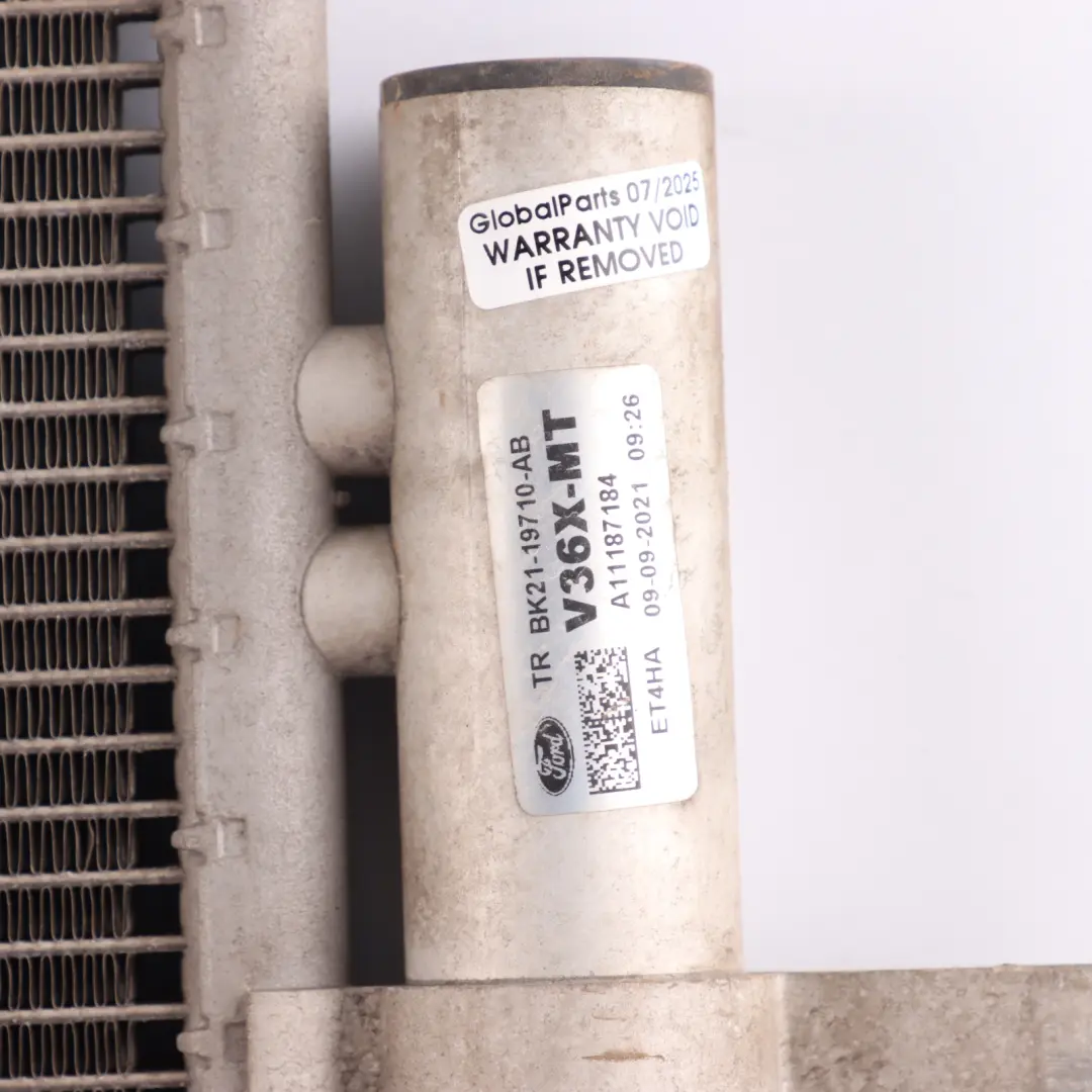 Mk8 Aria Condizionata Condensatore Unità Refrigerante GK21-8C342-BC per Ford Transit con numero di parte GK218C342BC Ford Transit Mk8 Aria Condizionata Condensatore Unità Refrigerante GK21-8C342-BC - SKU GK218C342BC - Numero di parte GK218C342BC