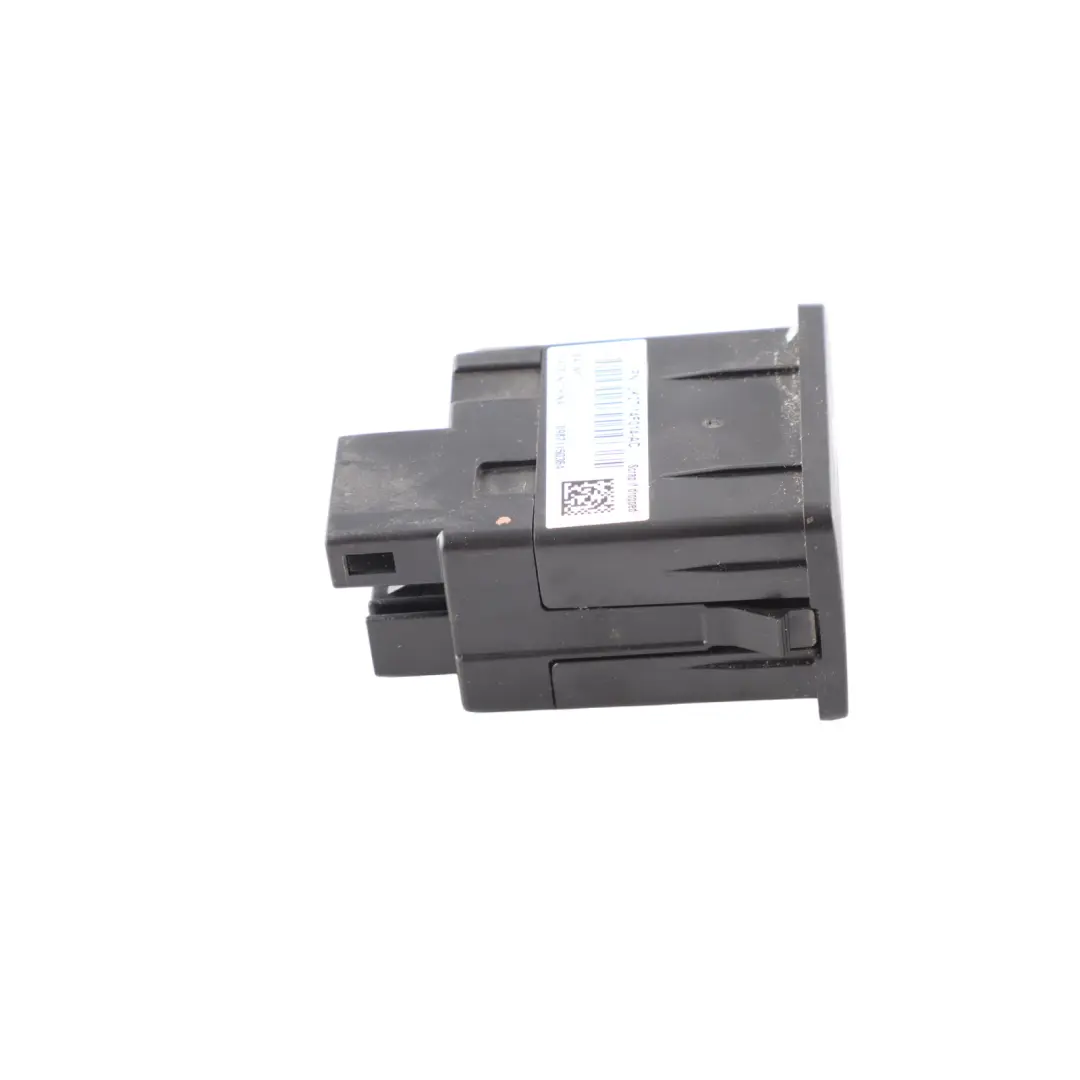 Mk8 USB Socket Plug Port JK2T-14F014-AC to Ford Transit with Part number JK2T14F014AC Ford Transit Mk8 USB Socket Plug Port JK2T-14F014-AC - SKU JK2T14F014AC - Part number JK2T14F014AC