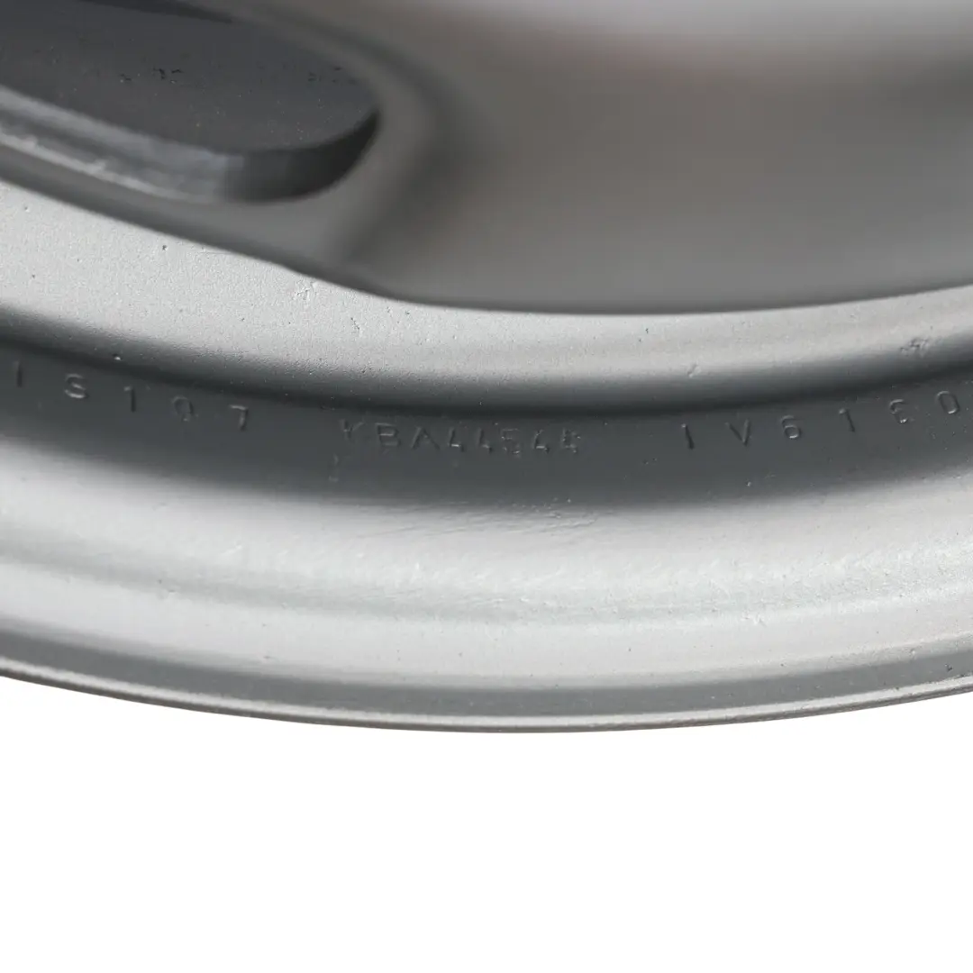 Cerchio Acciaio Argento 16" ET:107 5,5J per Iveco Daily V con numero di parte KBA44544 Iveco Daily V Cerchio Acciaio Argento 16" ET:107 5,5J - SKU KBA44544-1 - Numero di parte KBA44544