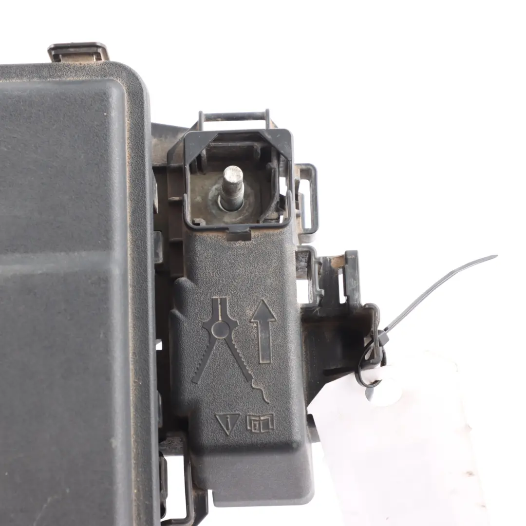 Ford Transit Mk8 Fuse Box Power Distribution Relay 2.0 Diesel KK3T-14D068-CE - SKU KK3T14D068CE - Part number KK3T14D068CE