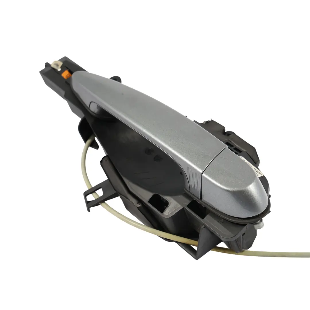 Poignée Porte Arrière Droite Finition Gris Sidéral A52 pour BMW F25 X3 à propos du numéro de pièce 7193264 BMW F25 X3 Poignée Porte Arrière Droite Finition Gris Sidéral A52 - SKU LHD-7193264-SCG - Numéro de pièce 7193264