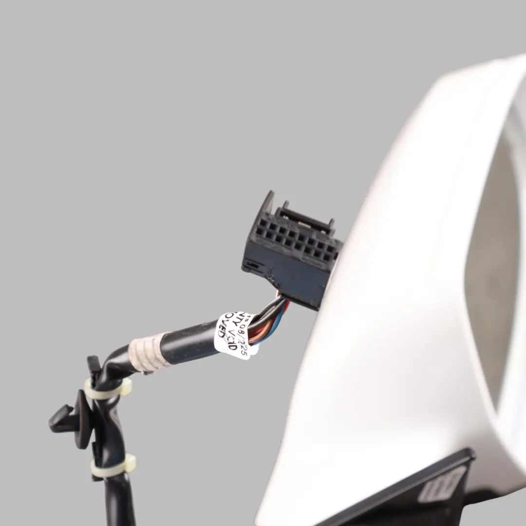 Audi A3 8P Wing Mirror Door Electric Right O/S Ibis White - Y9C 8P7858532E - SKU RHD-8P7858532BE-IWH - Part number 8P7858532BE