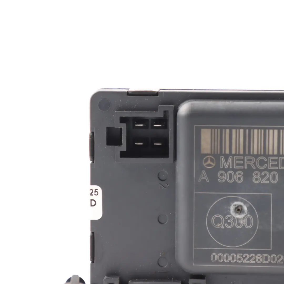 Door Module Front Right O/S Control Unit ECU to Mercedes W906 with Part number A9068204226 Mercedes W906 Door Module Front Right O/S Control Unit ECU - SKU RHD-A9068204226 - Part number A9068204226