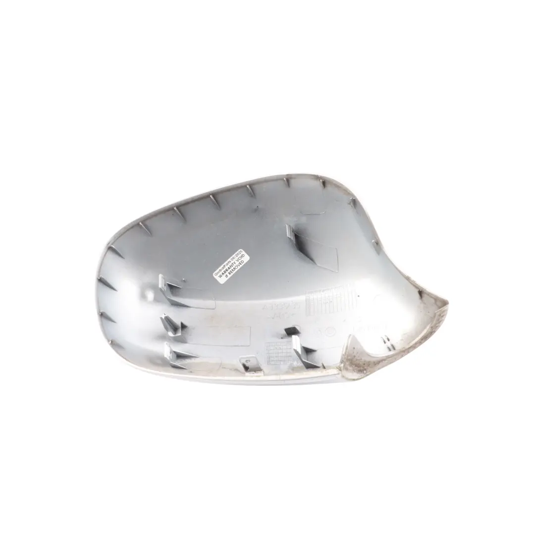 Coperchio specchietto retrovisore BMW E90 E91 LCI sinistro Titansilber Argento per con numero di parte 0036829 Coperchio specchietto retrovisore BMW E90 E91 LCI sinistro Titansilber Argento - SKU 0036829-TS1 - Numero di parte 0036829