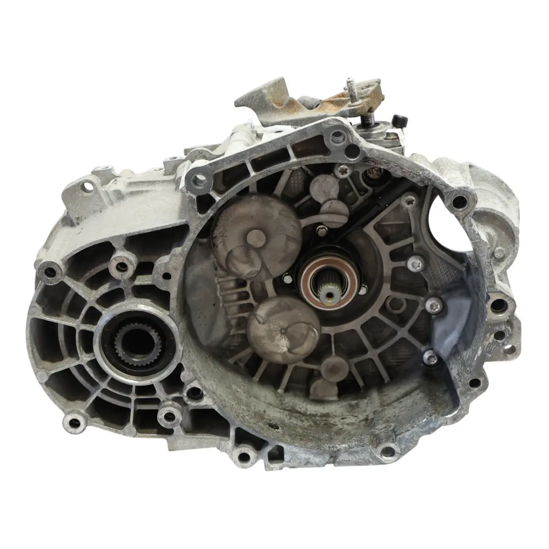 CFHF 4X4 Schalt Getriebe 6 Gang NFQ GARANTIE für Skoda Yeti 2.0 TDI mit Teilenummer 02Q300013S Skoda Yeti 2.0 TDI CFHF 4X4 Schalt Getriebe 6 Gang NFQ GARANTIE - SKU 02Q300013S - Teilenummer 02Q300013S