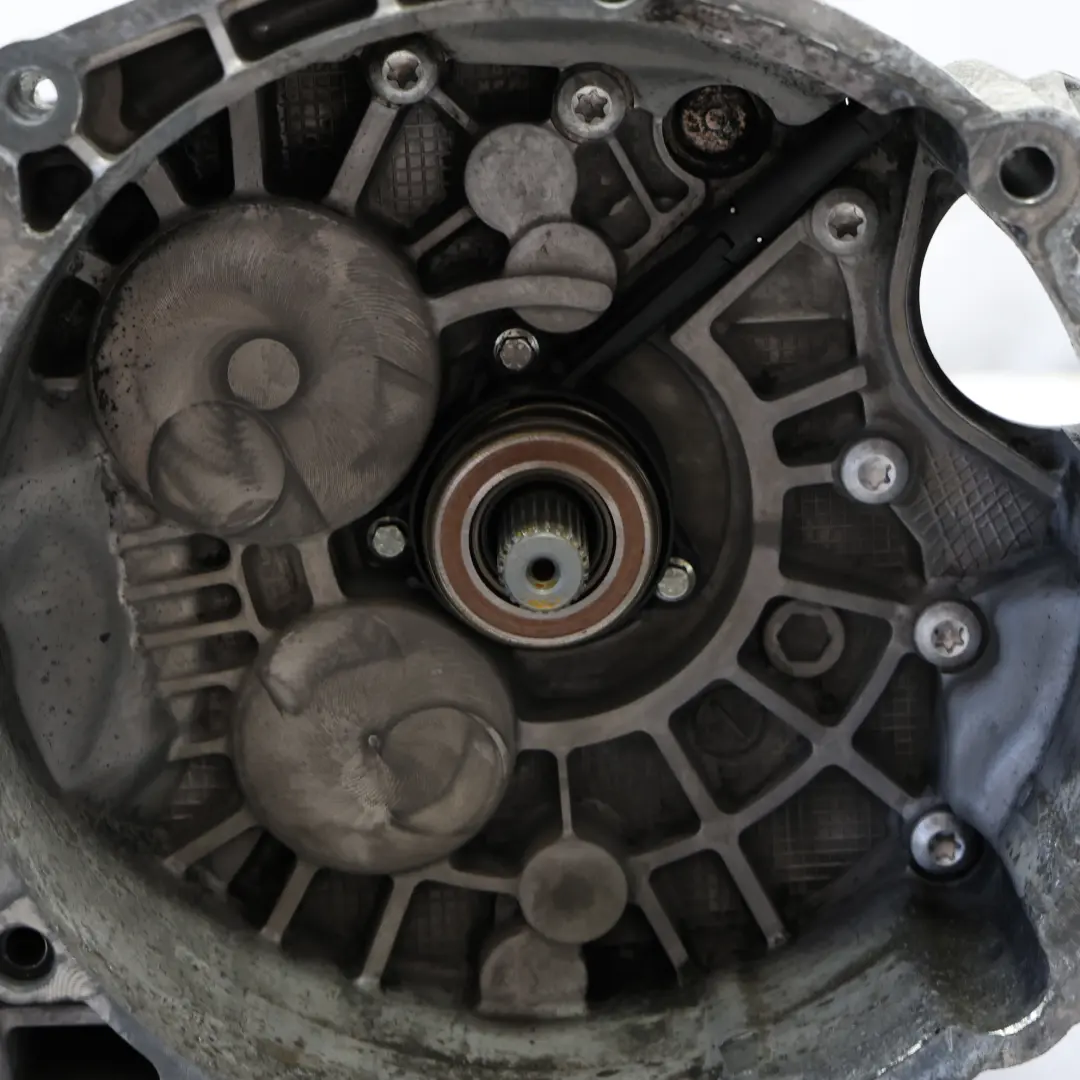 Skoda Yeti 2.0 TDI CFHF 4X4 Manual Gearbox 6 Speed NFQ WARRANTY - SKU 02Q300013S - Part number 02Q300013S