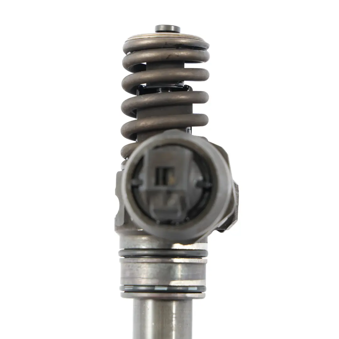 Mk1 Fuel Injector Injection Nozzle 2.0 TDI to Audi A4 B7 Skoda Superb with Part number 038130073BJ Audi A4 B7 Skoda Superb Mk1 Fuel Injector Injection Nozzle 2.0 TDI - SKU 038130073BJ - Part number 038130073BJ