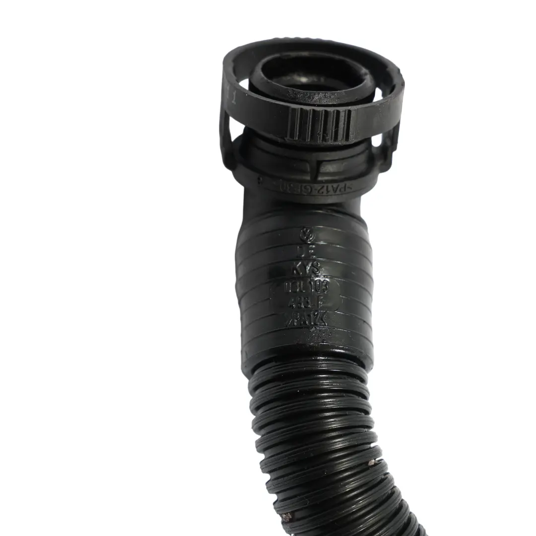 Manguera Del Respiradero Del Cárter Del Motor 2.0 TDI para Audi A4 B8 con número de pieza 03L103493E Audi A4 B8 Manguera Del Respiradero Del Cárter Del Motor 2.0 TDI - SKU 03L103493E - Número de pieza 03L103493E