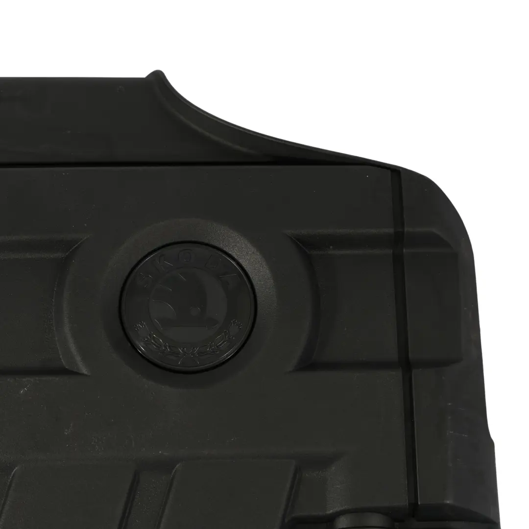 Mk2 Isolation Du Capot Moteur Diesel 2.0 TDI pour Skoda Octavia II Superb à propos du numéro de pièce 03L103925AG Skoda Octavia II Superb Mk2 Isolation Du Capot Moteur Diesel 2.0 TDI - SKU 03L103925AG - Numéro de pièce 03L103925AG