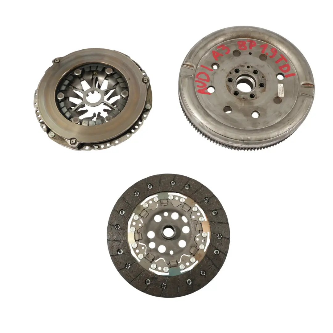 Volant Moteur Plateau D'Embrayage Plateau Pression 1.9 TDI pour Audi A3 8P à propos du numéro de pièce 03L105266E Audi A3 8P Volant Moteur Plateau D'Embrayage Plateau Pression 1.9 TDI - SKU 03L105266E - Numéro de pièce 03L105266E