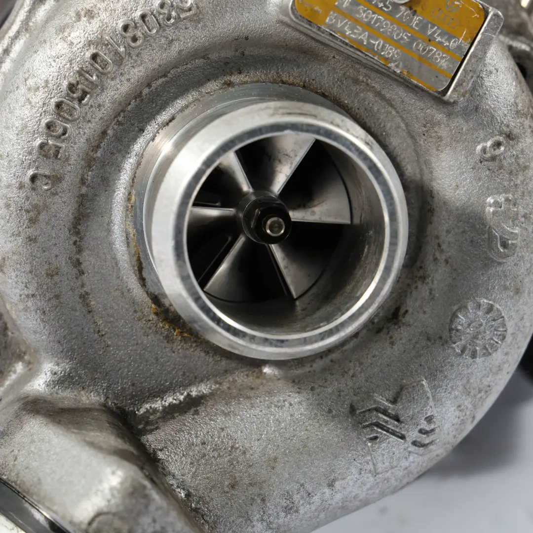 Audi A4 B8 Turbocompresor Motor Turbo Compresor 2.0 TDI Diesel 03L145702E - SKU 03L145701E-1 - Número de pieza 03L145701E