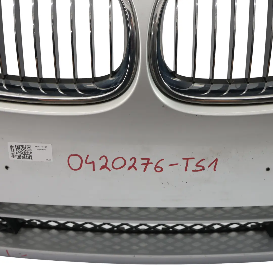 Zderzak Przedni Titansilber Srebrny Metalik - 354 do BMW E60 LCI o numerze 0420276 BMW E60 LCI Zderzak Przedni Titansilber Srebrny Metalik - 354 - SKU 0420276-TS1 - Numer Części 0420276